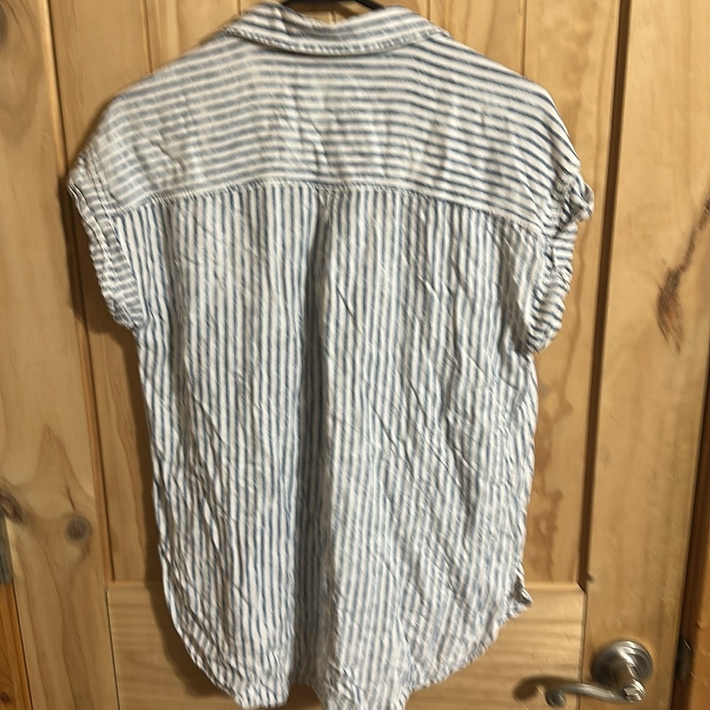 American Eagle Outfitters Blue and White Striped Collared Button-up - Picture 5 of 5